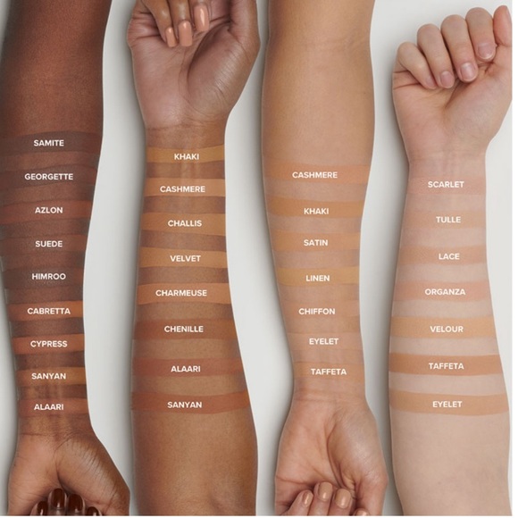 SALE ✨ Pressed powder fondation (light for pink or blue undertone) - Picture 3 of 3